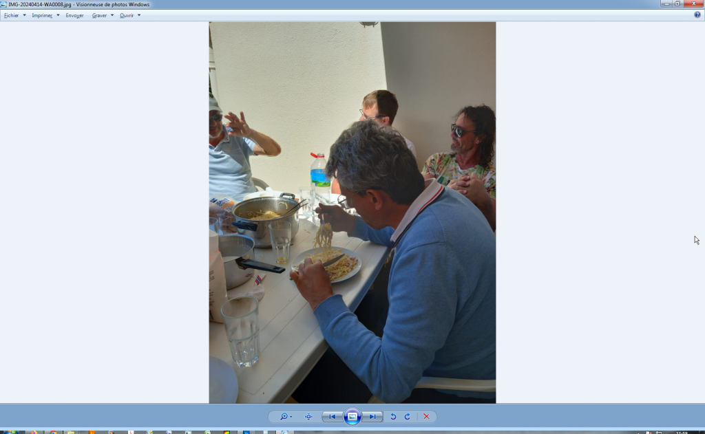 2024-05-19 11_58_01-IMG-20240414-WA0008.jpg - Visionneuse de photos Windows